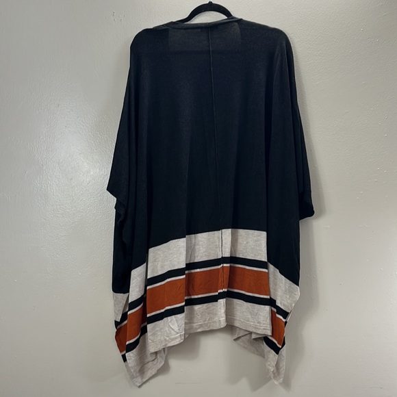 H&M Woman’s Oversize Kimono Sleeve Horizontal Striped Cardigan Sweater Size XS/S - Picture 2 of 7
